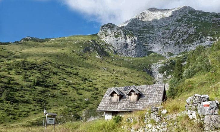 Casera Canin e il Monte Canin