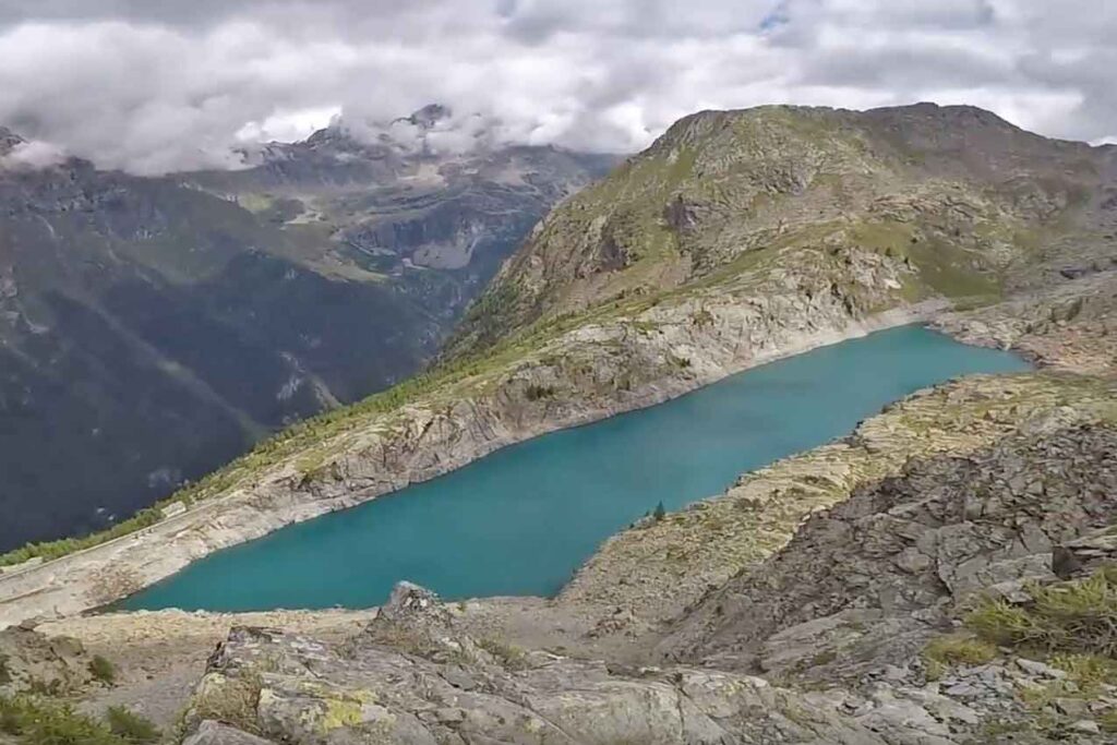 Lago Pirola