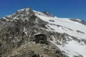 Il malandato ex-rifugio scerscen