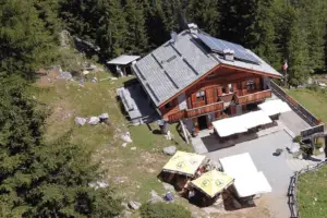 Rifugio Tartaglione visto dall'alto